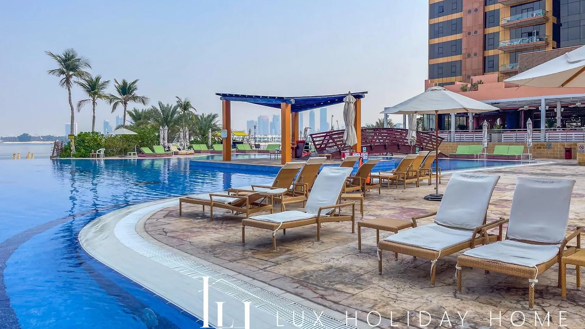 Apartment Lux The Tiara Burj View Suite 2 Dubai