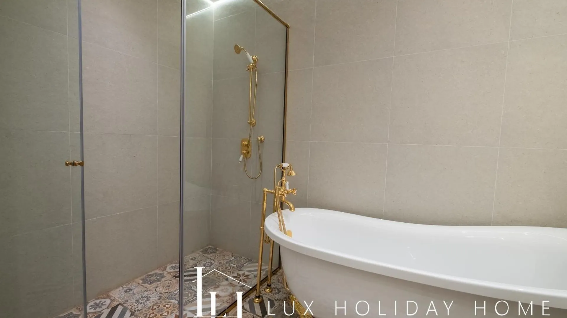 Lux The Tiara Burj View Suite 2 Dubai 0*,  United Arab Emirates